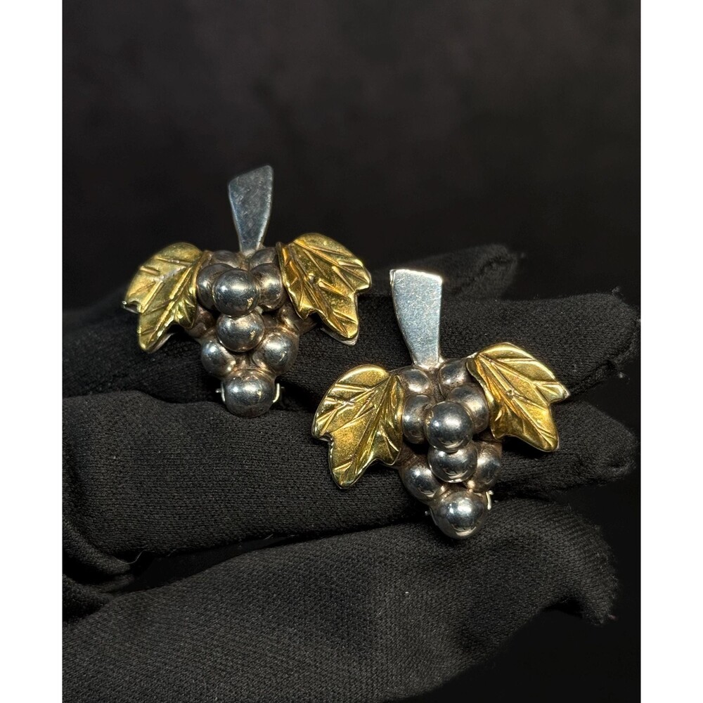 Taxco Vintage Sterling Silver Grape Cluster Two Tone Clip On Earrings Mexico
